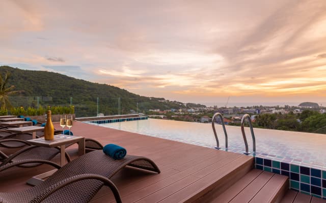 Отель Splendid Sea View Resort