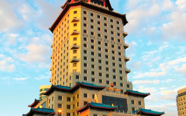 Отель Beijing Palace Soluxe Astana