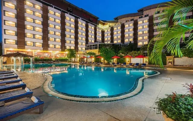 Mountain Beach Resort & Convention Center