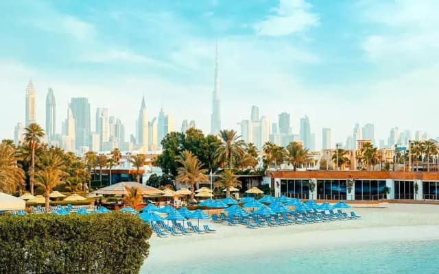 Отель Dubai Marine Beach Resort & Spa