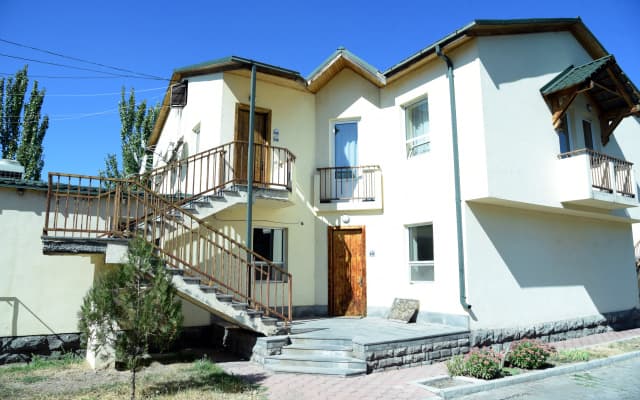 Armenian Village Park Hotel