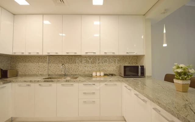 Regent Court - Cozy 1BR Near Five Hotel - JVC Apartments