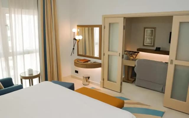 Отель Sheraton Khalidiya