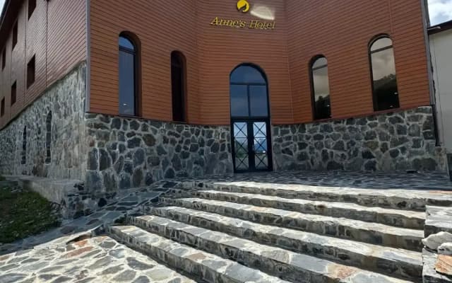 Отель Anne's Hotel in Mestia