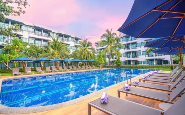 Отель Holiday Style Ao Nang Beach Resort Krabi