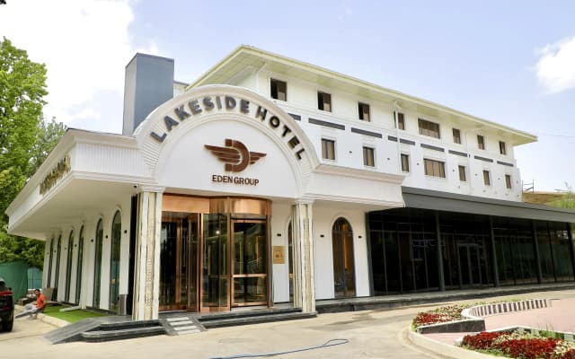 Отель Lakeside Tashkent
