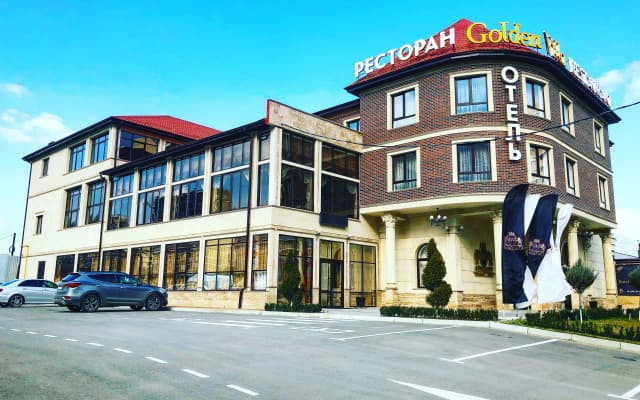 Отель Golden Villa