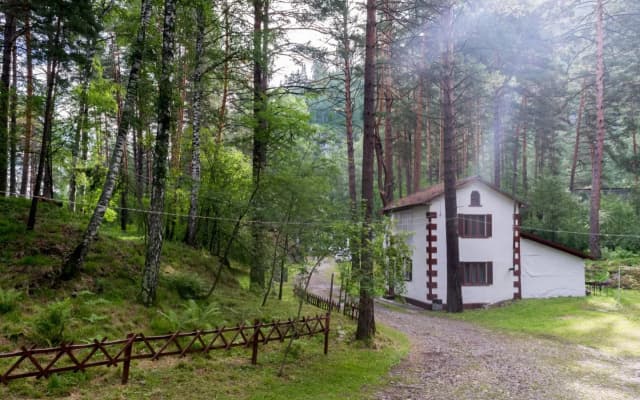 Turisticheskaya Baza Shale Priskalnyij Hotel