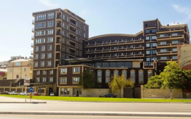 Отель Park Dedeman Baku