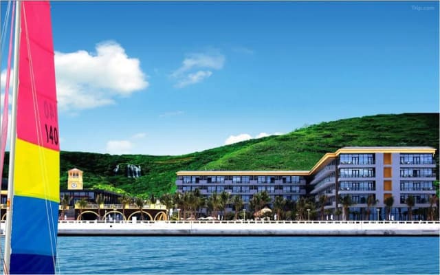 Отель Sanya Serenity Coast Marina