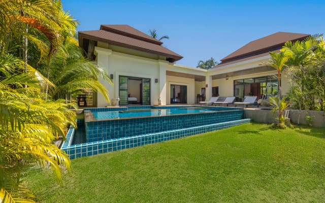 Вилла Traditional Thai 2BR in Baan Bua Estate
