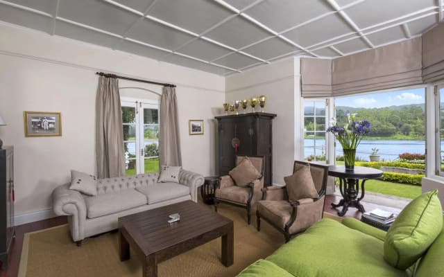 Вилла Hill Rise Luxury Villa & Stables by Edwards Collection