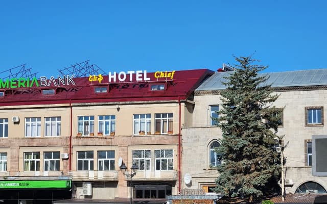 Отель Chief