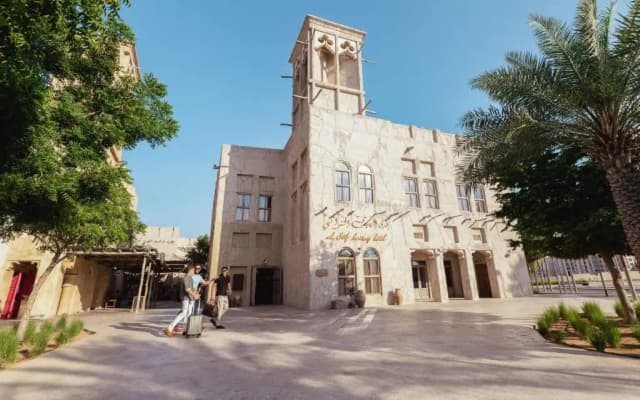 Отель Al Seef Heritage Hotel Dubai, Curio Collection by Hilton