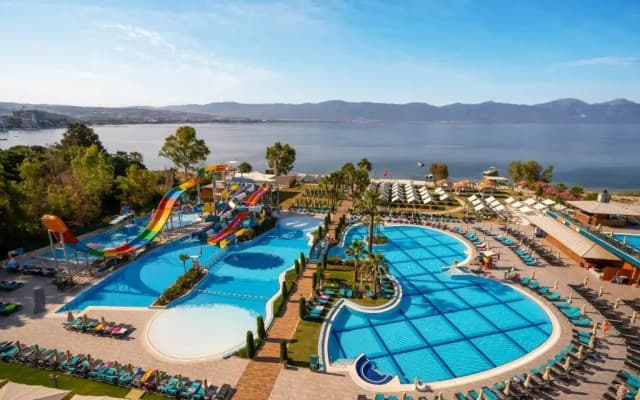 Liberty Kuşadası Resort - All inclusive