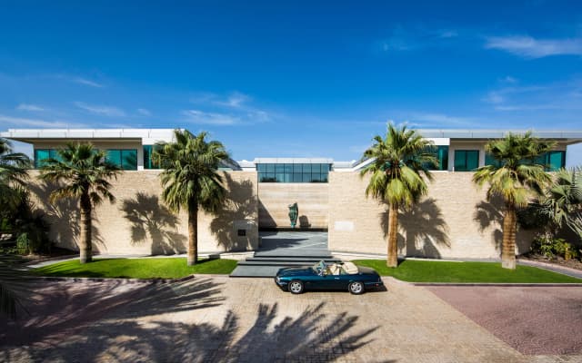 Отель Meliá Desert Palm
