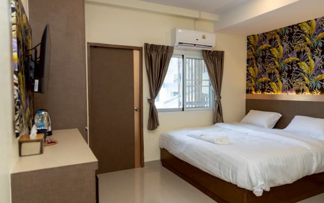 Отель Sea Inn Pattaya