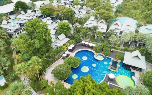 Отель The Zign Premium Villa