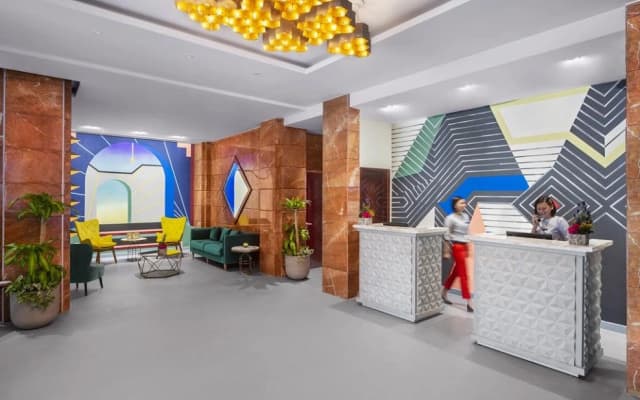 Отель Leva Mazaya Centre Dubai