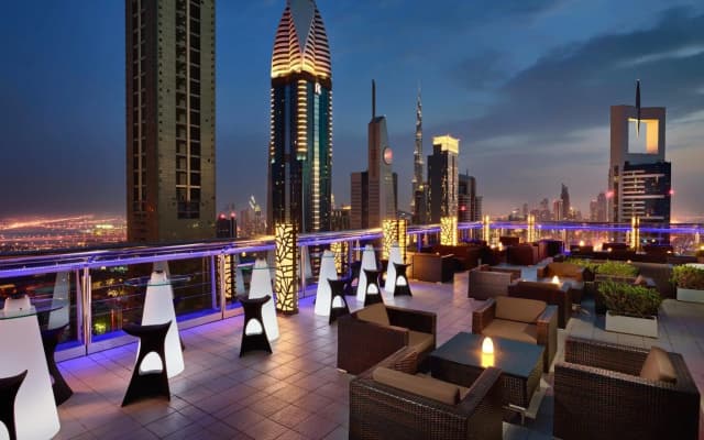 Отель Four Points by Sheraton Sheikh Zayed Road