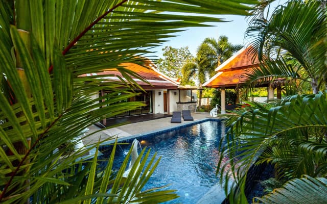 Вилла Toba Baan Bua Estate Naiharn beach