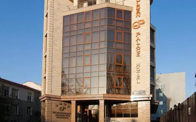 Отель Golden Palace