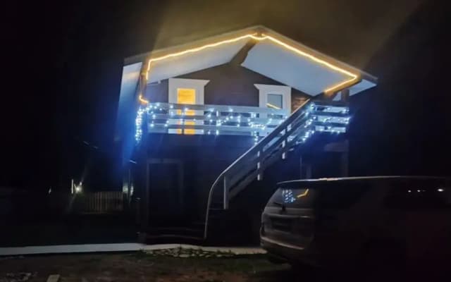 Momant house