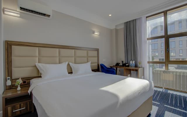Resident Hotel
