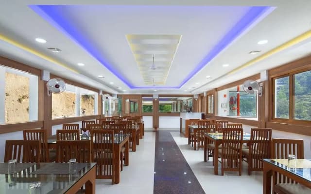 Отель Hostess Thekkady
