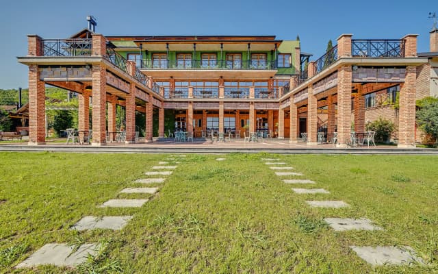 Отель Ampelo Resort
