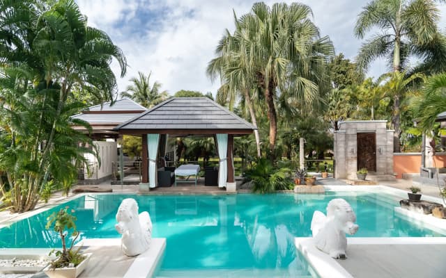 Вилла Banyak Luxury 4Br villa with nice terrace