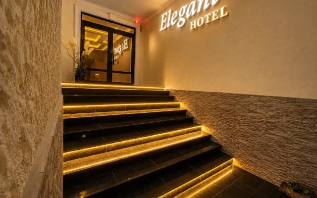 Меблированные комнаты Elegant Hotel Resort