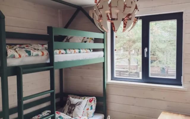 Dom V Lesu Guest house