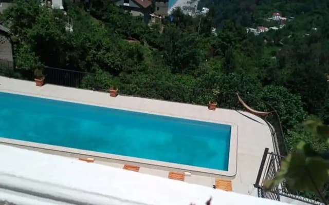 Курортный отель Квари
