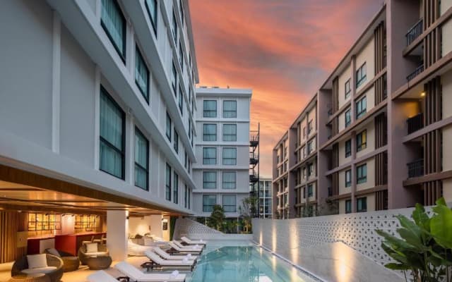 Отель Travelodge Phuket Town