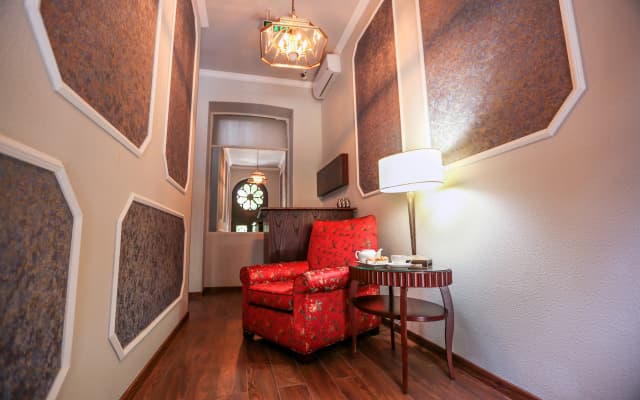 Отель  Tea for Two Hotel