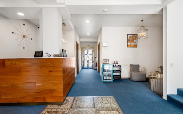 Brooch Boutique Hotel