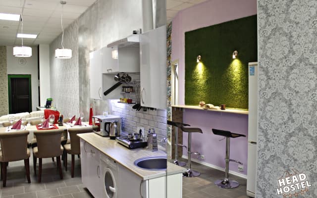 Head Hostel