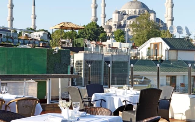Albatros Premier Hotel 