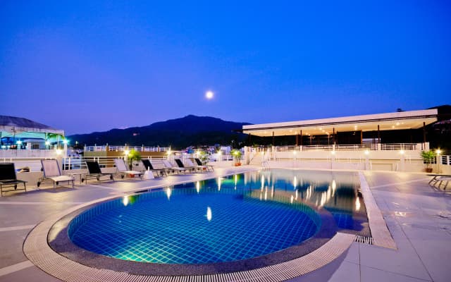 The ASHLEE Plaza Patong Hotel & Spa