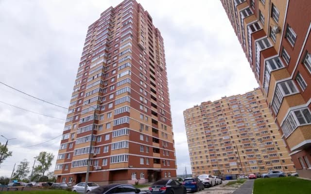 Uyutnaya Kvartira U Platonovskogo Parka Dlya 4Kh Gostey Flat