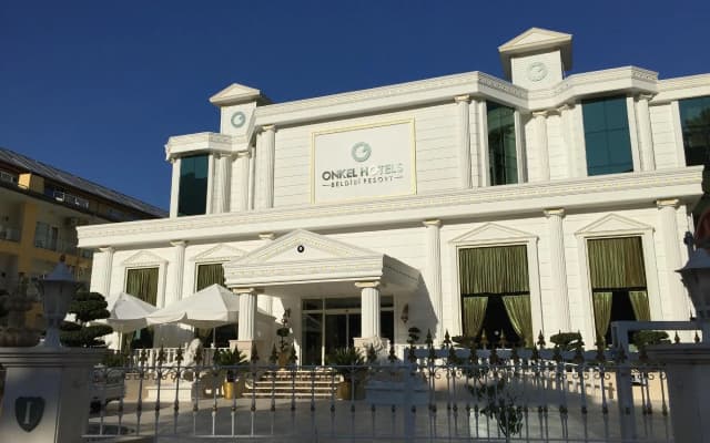 Onkel Resort Hotel