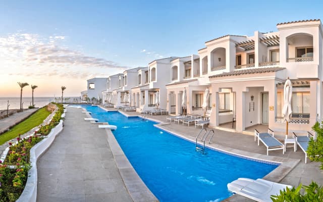 Invidia Coral Beach Tiran