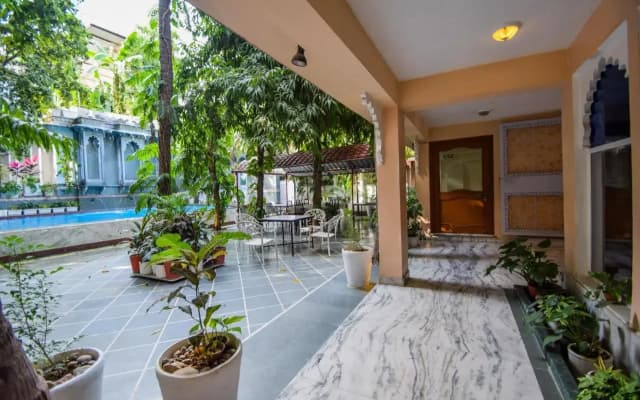 Hotel Raj Palace