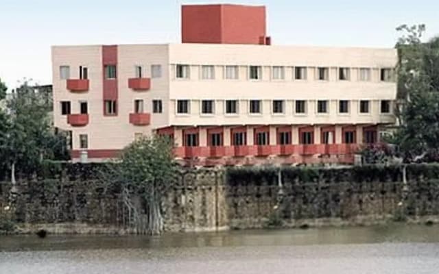 Raj Darshan Hotel