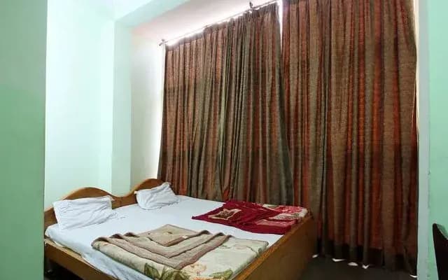 Hotel Neelkanth