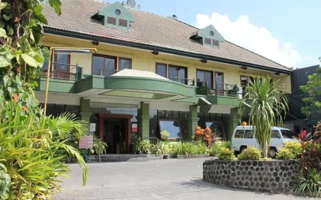 Hotel Winotosastro Garden