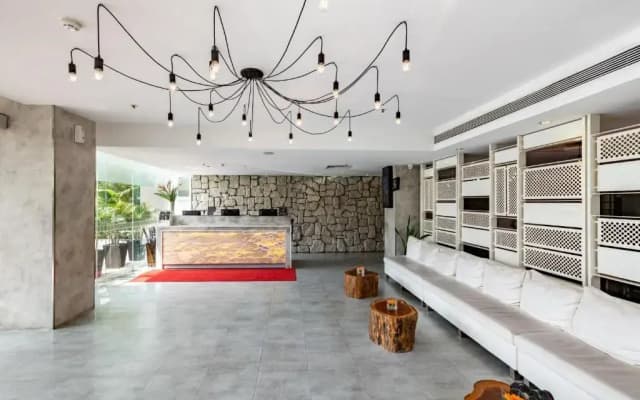 Bay Hotel Ho Chi Minh