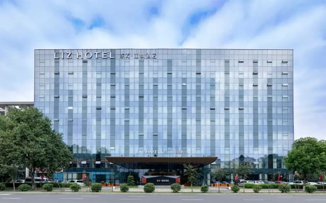 Liz Hotel