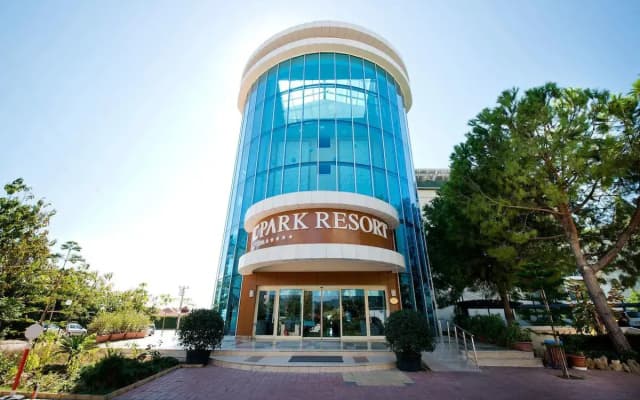 M.C Beach Park Resort Hotel - All Inclusive